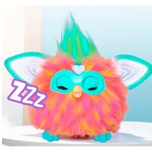 Furby Coral Plush Toy Voice Activated 15 Fashion Accessories Interactive NWT